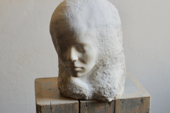 „Sobie Sama”  (Myself Me), marmur, skrzynki rzeźbiarskie, 2015 r.