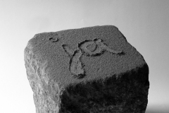 6.	Ja; granit, popiół; 20x20x20cm; 2017 rok